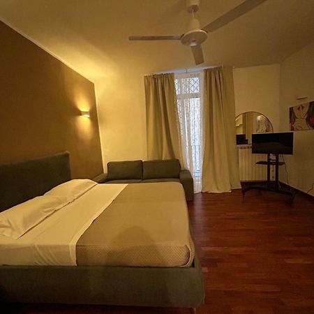 Anni Apartment Chiaia Наполи Екстериор снимка