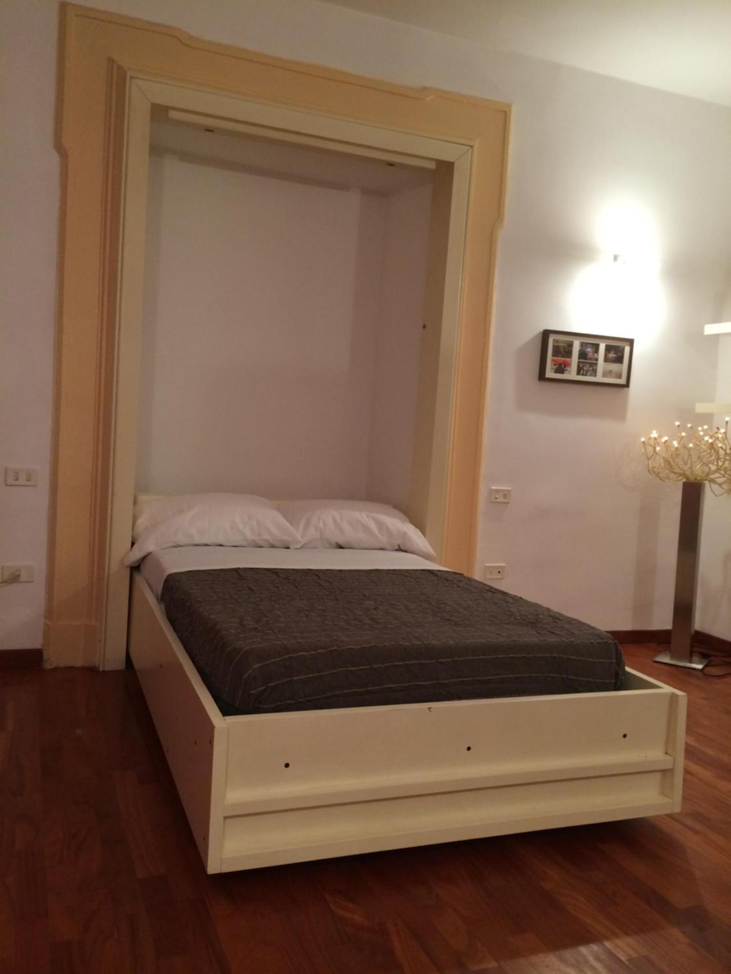 Anni Apartment Chiaia Наполи Екстериор снимка